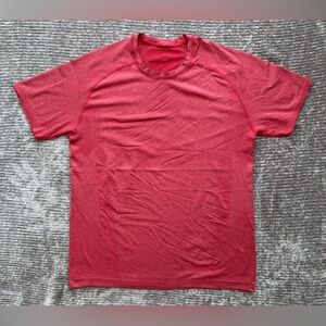 Lululemon Men’s Metal Vent Tech Short Sleeve Red Size M